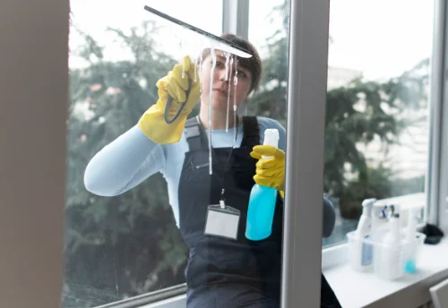 Nettoyage de vitres intérieures et extérieures à Aurseulles